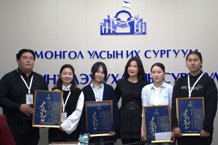 “Түрэг судлал” улсын хэмжээний оюутны эрдэм шинжилгээний хурал боллоо