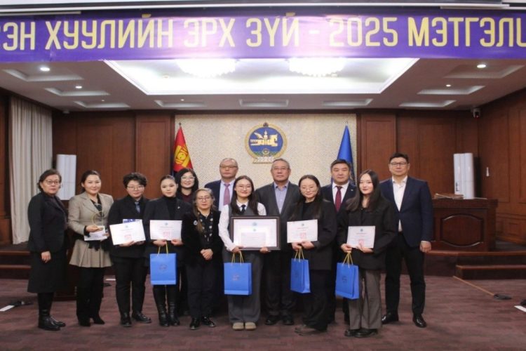 Үндсэн хуулийн эрх зүйн мэтгэлцээний шилдгүүд тодорлоо