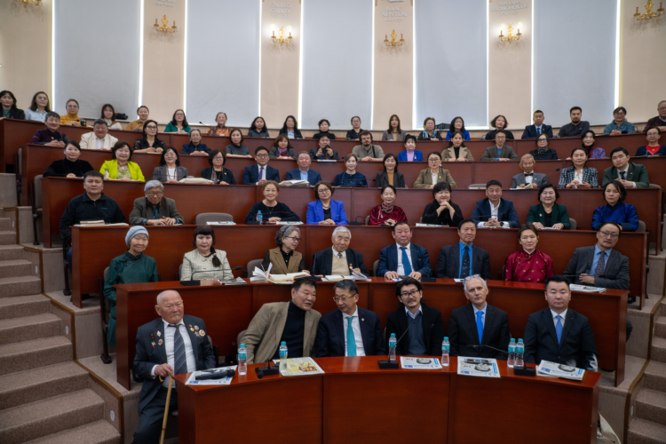 Жамцын Бадраагийн мэндэлсний 100 жилийн ойд зориулсан олон улсын эрдэм шинжилгээний хурал боллоо