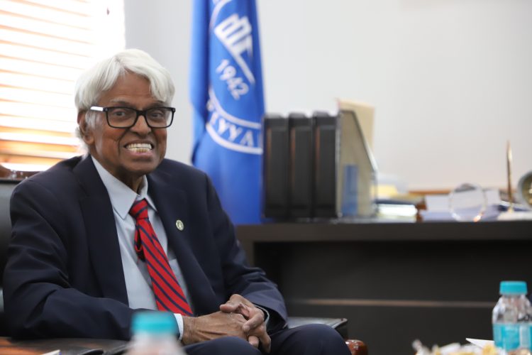 Фулбрайтын мэргэжилтэн, АНУ-ын профессор, доктор Жэй Нэйтантай ярилцлаа